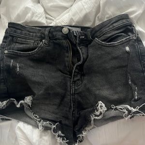 RSQ black jean shorts size 26